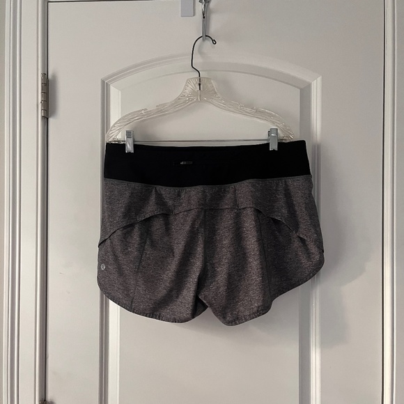 Speed Up Mid-Rise Lined Short 4" - Picture 4 of 4